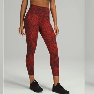 Lululemon Wunder Train High-Rise Tight 25"
Denim Wash Print Autumn Red Black